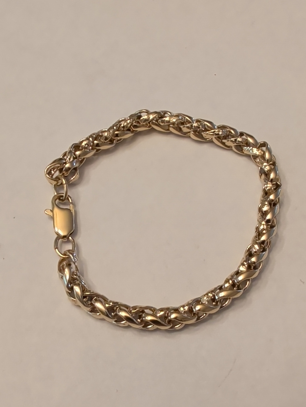 Classic Gold-Tone Women's Chain Bracelet